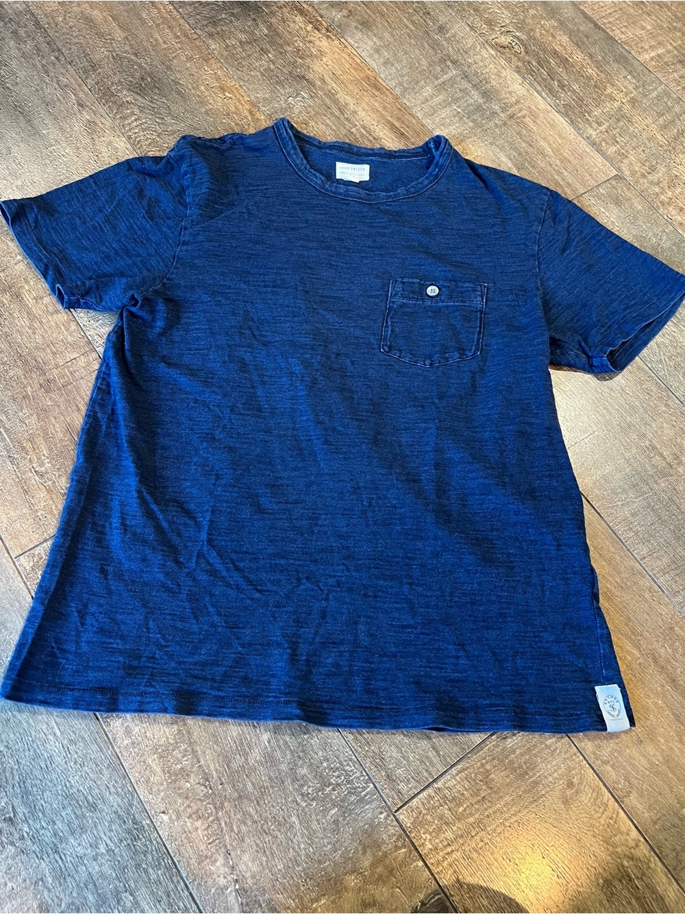 Todd Snyder navy tshirt medium
